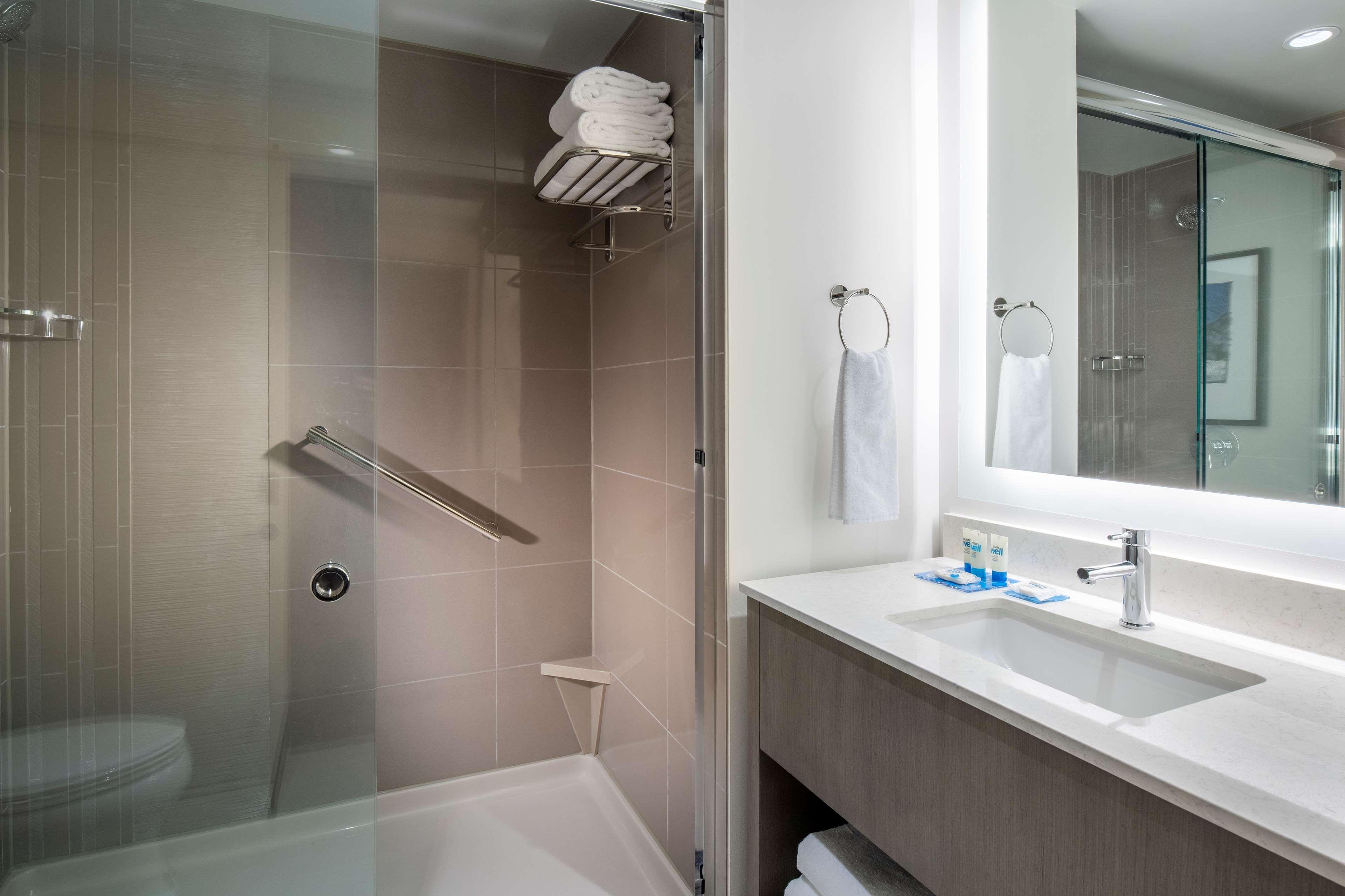 Отель Hyatt House East Moline/Quad Cities Экстерьер фото
