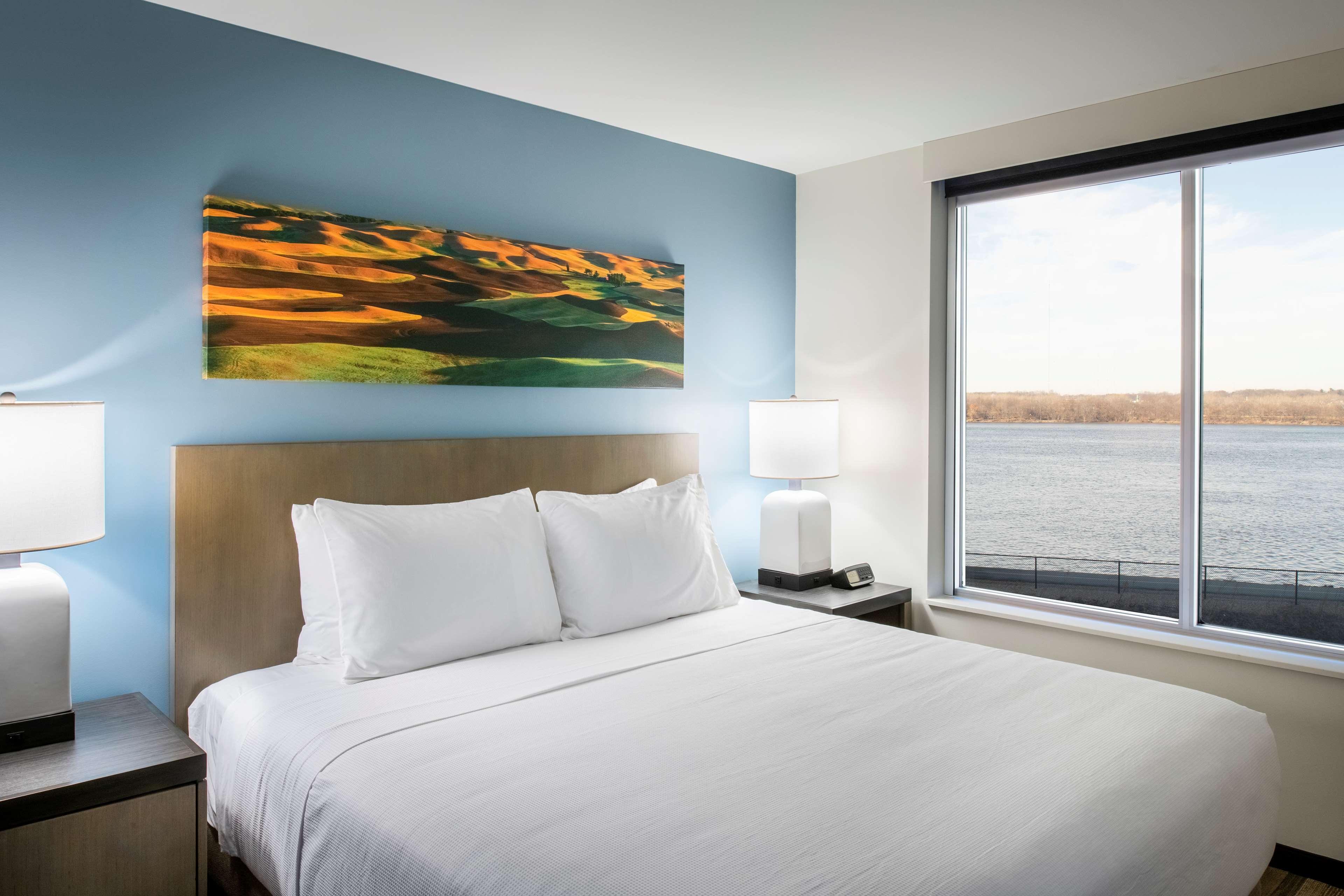 Отель Hyatt House East Moline/Quad Cities Экстерьер фото