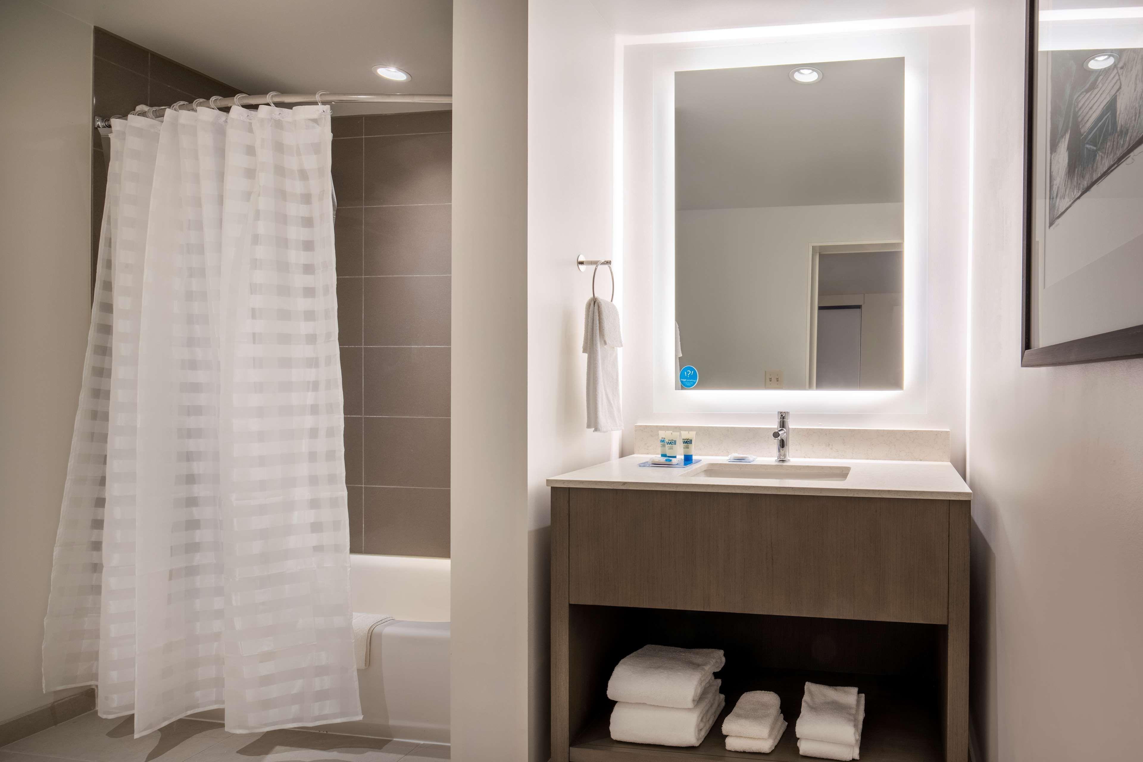 Отель Hyatt House East Moline/Quad Cities Экстерьер фото